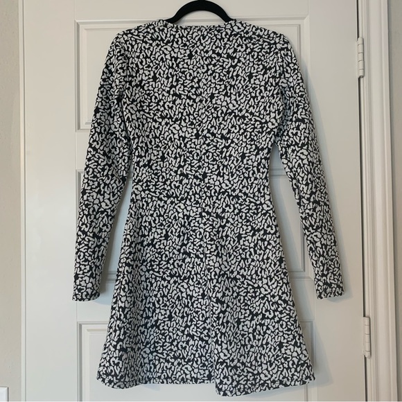 Reformation Kenmare knit dress in Lechat - Picture 4 of 6